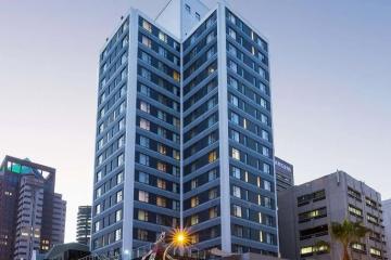 Cresta Grand Cape Town Hotel